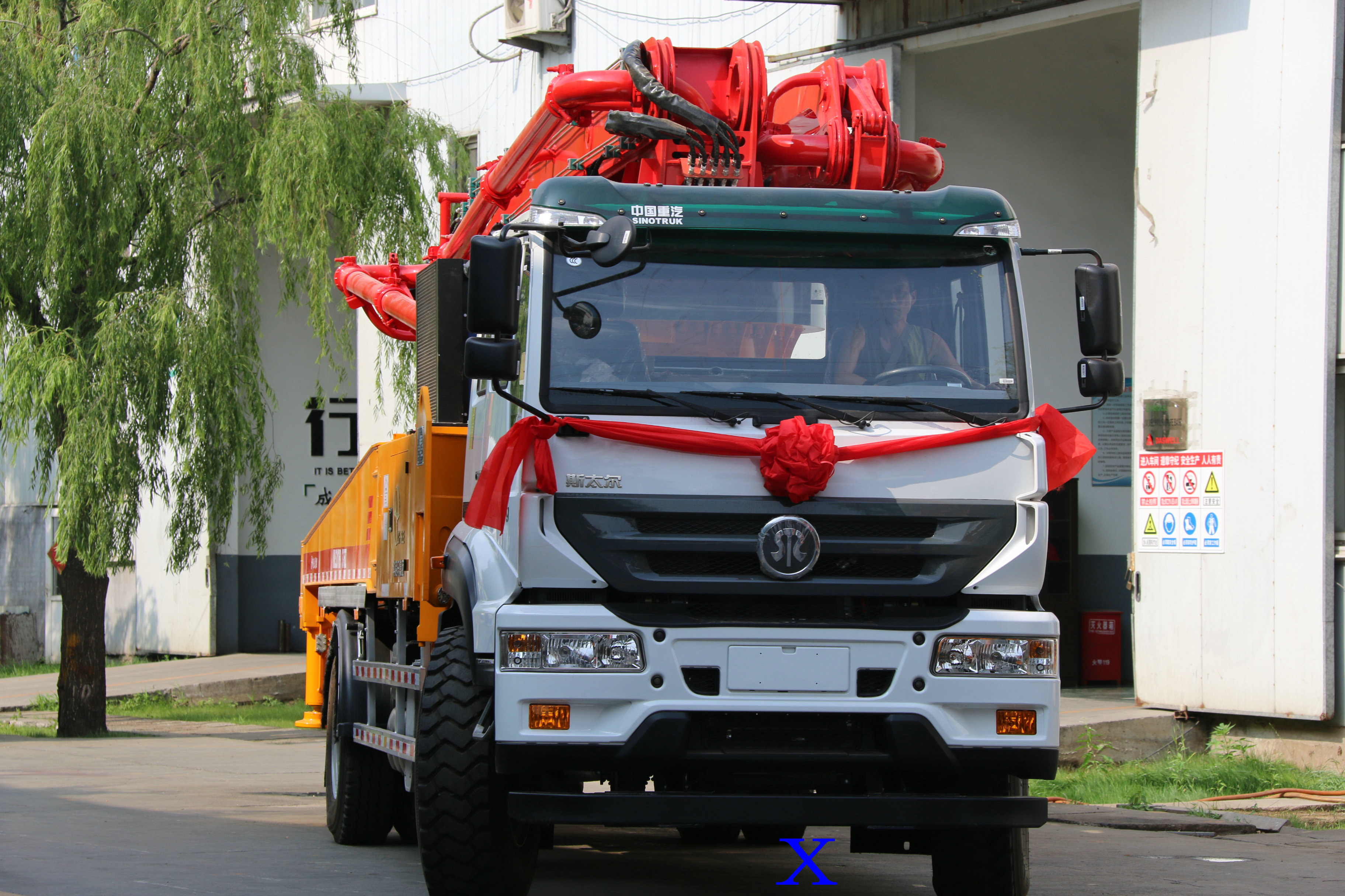 小型泵車