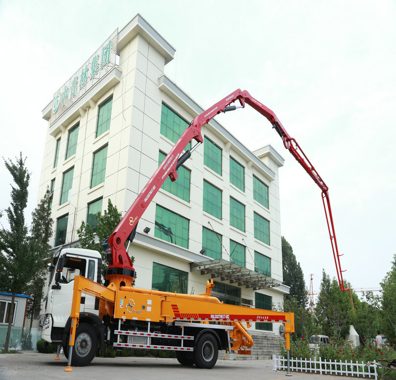 混凝土泵車，小型混凝土泵車，天泵